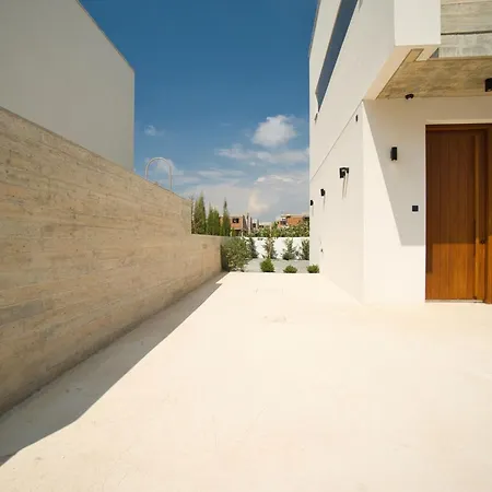 Вилла Harmony Residences 1 3 Пафос